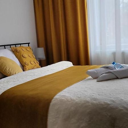 Apartament Garsoniera C&L Petroszany Zewnętrze zdjęcie