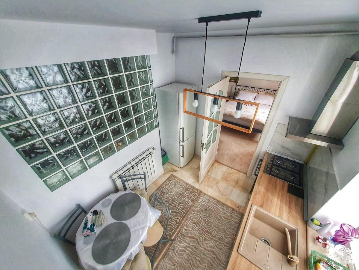 Apartament Garsoniera C&L Petroszany Zewnętrze zdjęcie