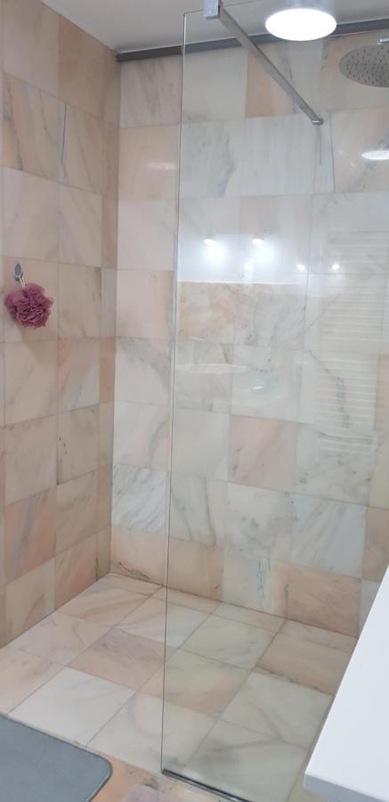 Apartament Garsoniera C&L Petroszany Zewnętrze zdjęcie