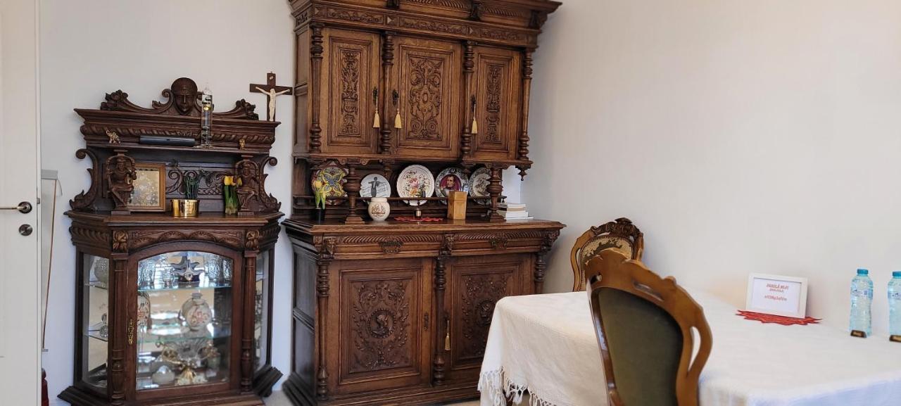 Apartament Garsoniera C&L Petroszany Zewnętrze zdjęcie